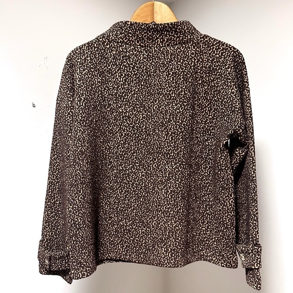 Ann Taylor Brown Animal Print Jacquard Button Cuff Top Women’s Size Small NWT - Picture 3 of 14